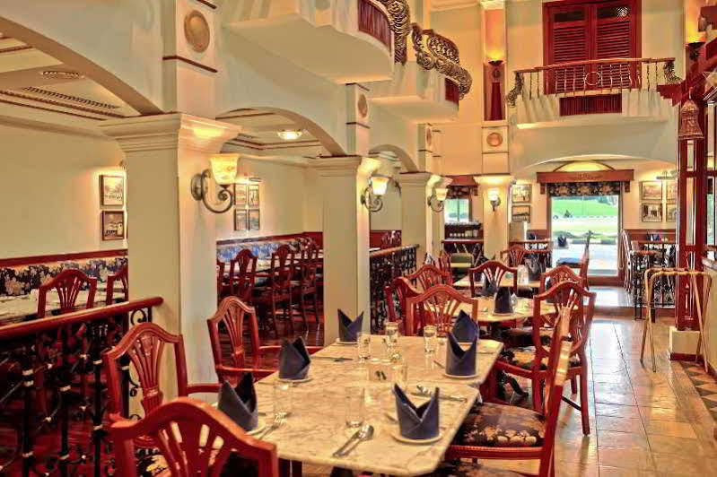 The Apartments At Merdeka Palace Hotel Kuching Extérieur photo